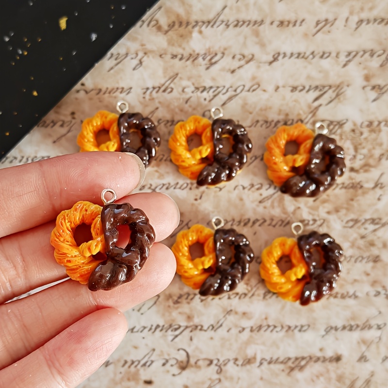 Resin Art Essentials - 6 Buah Liontin Resin Cokelat Bentuk